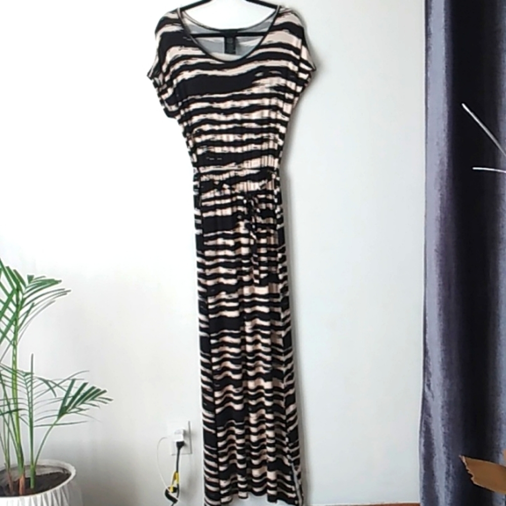 Design history , black and cream, maxi dress